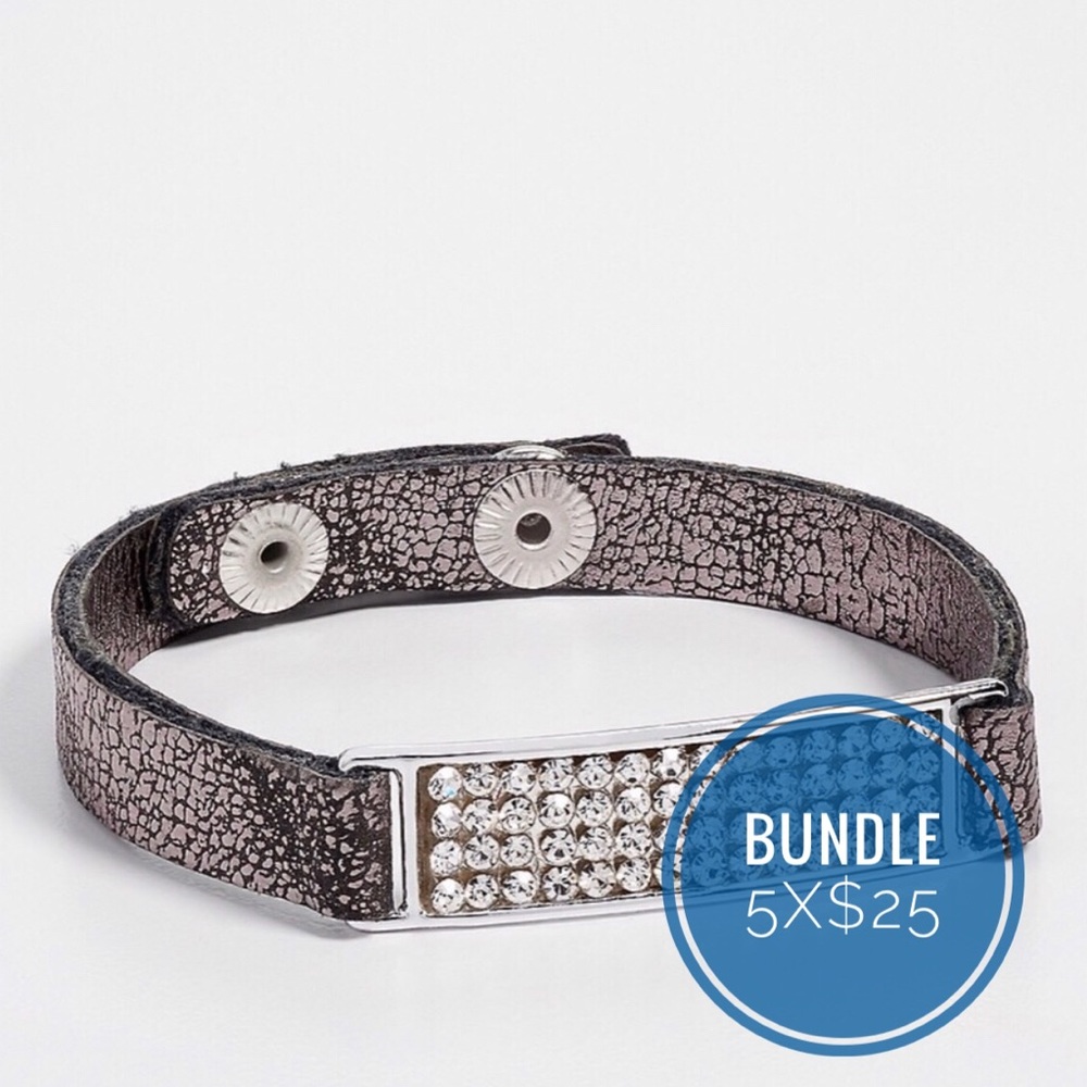 5️⃣✖️2️⃣5️⃣✨Gray rhinestone snap bracelet nwt
